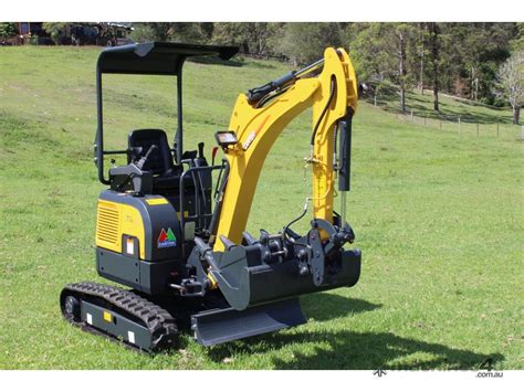 mini excavator for adults